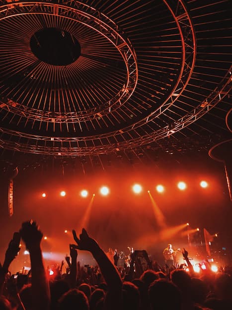 Photographie d'une salle de concert
